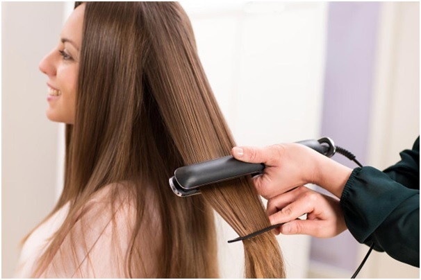 Straightening damaged outlet hair